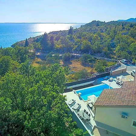 In Starigrad With Heated Pool Hotel