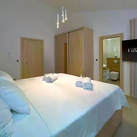 In Starigrad With Heated Pool Hotel 4*